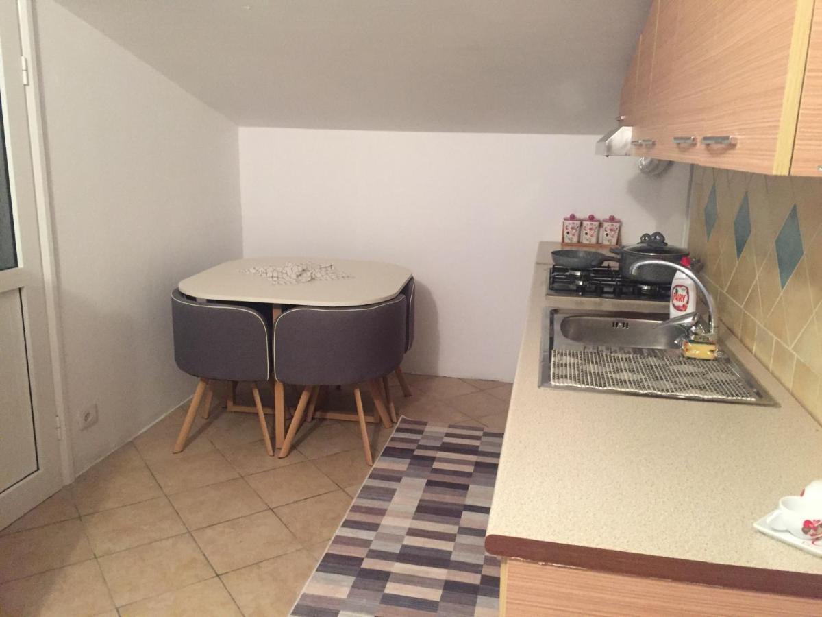 Iljazi'S Apartaments Vlorë Eksteriør bilde