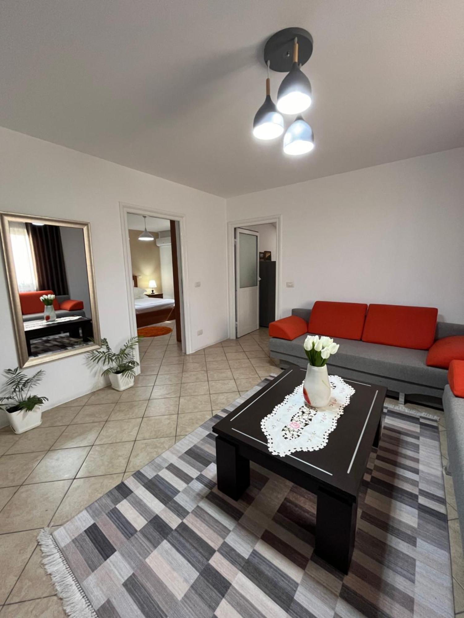 Iljazi'S Apartaments Vlorë Eksteriør bilde