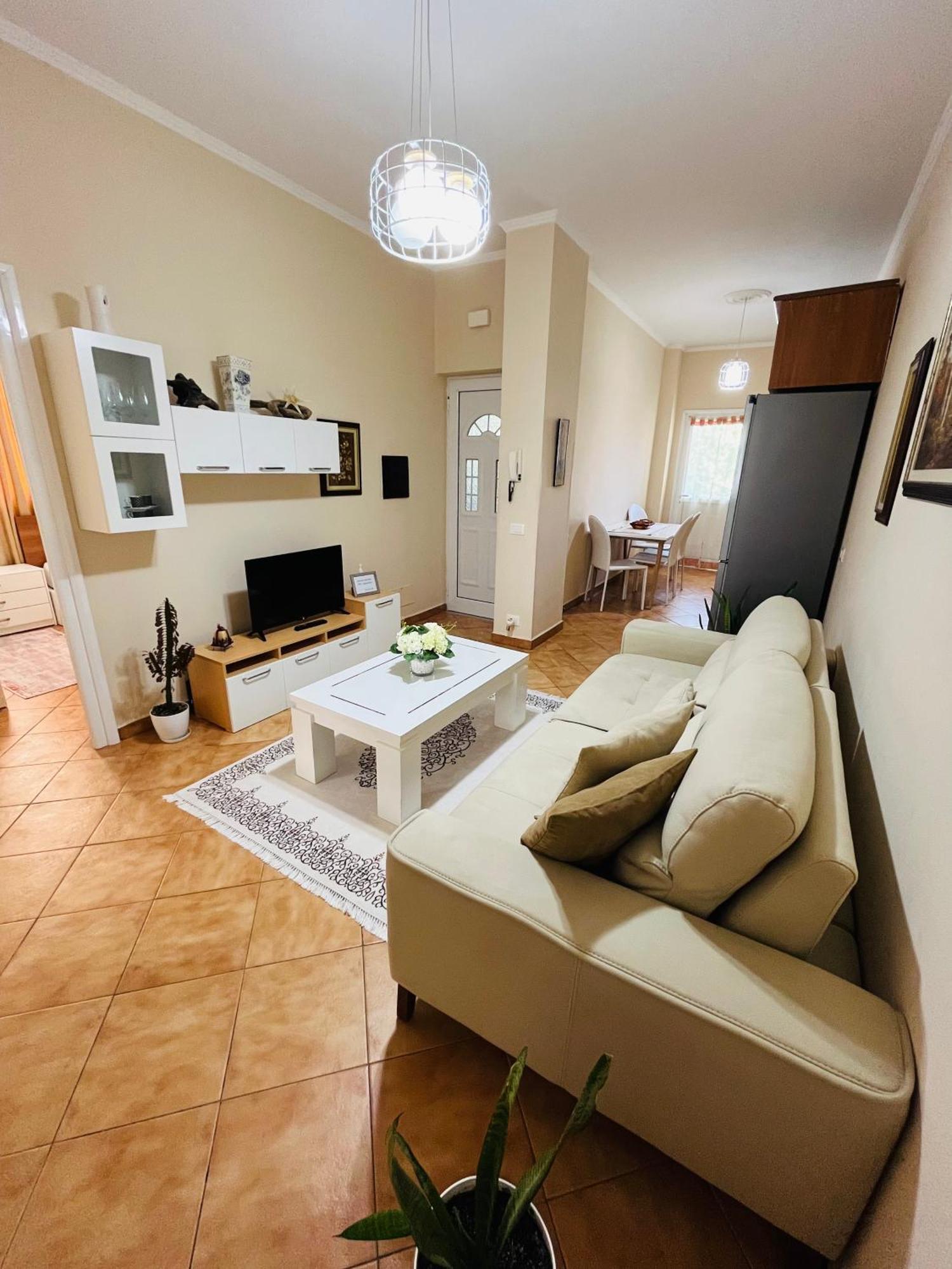Iljazi'S Apartaments Vlorë Eksteriør bilde