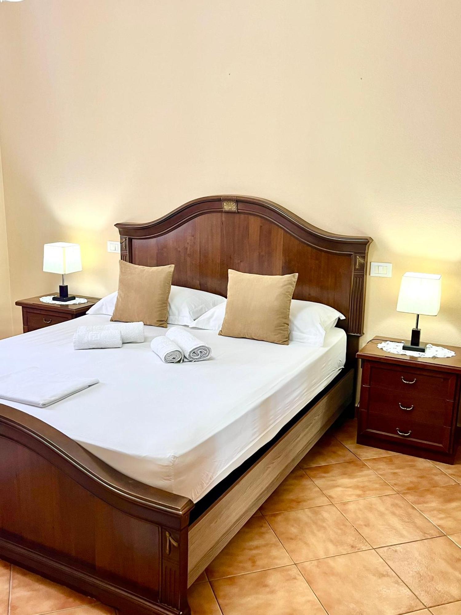 Iljazi'S Apartaments Vlorë Eksteriør bilde