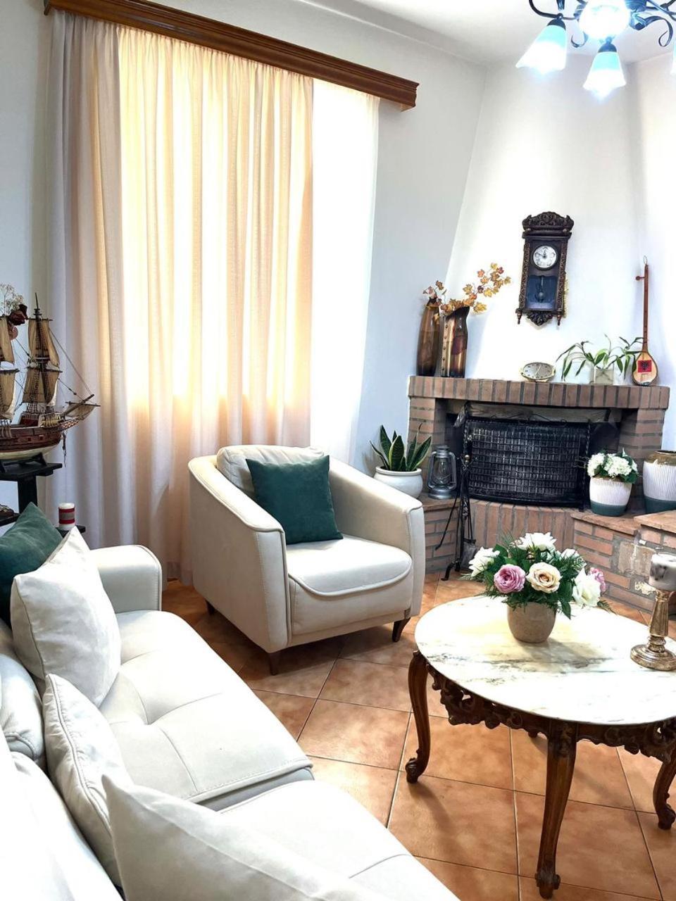Iljazi'S Apartaments Vlorë Eksteriør bilde