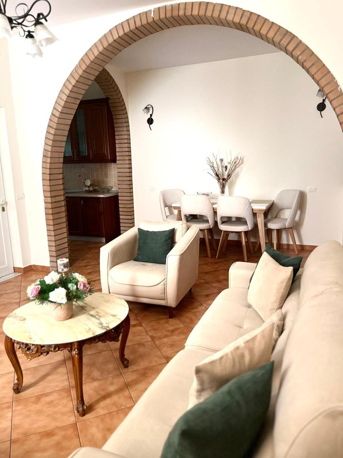 Iljazi'S Apartaments Vlorë Eksteriør bilde