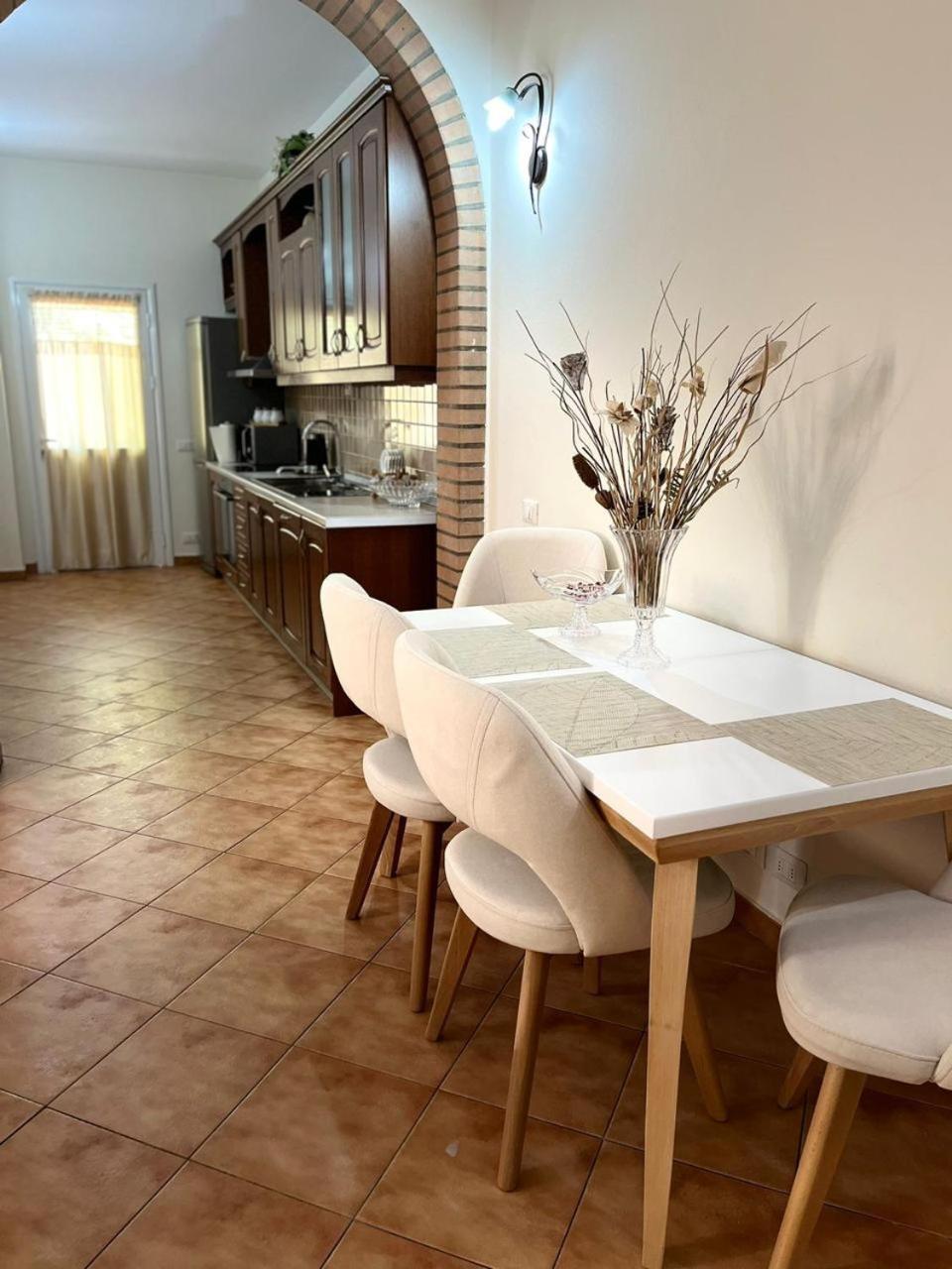 Iljazi'S Apartaments Vlorë Eksteriør bilde