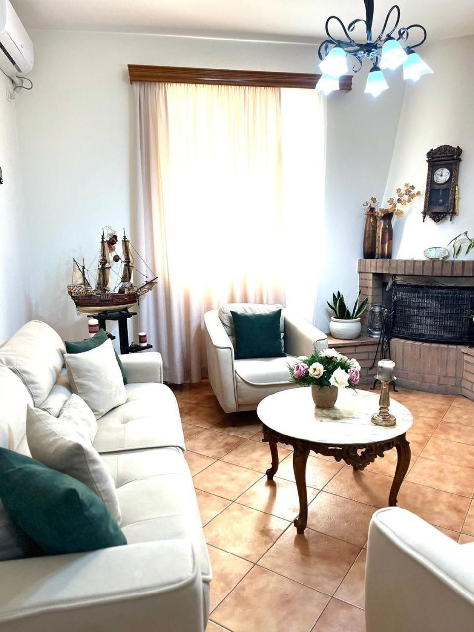 Iljazi'S Apartaments Vlorë Eksteriør bilde