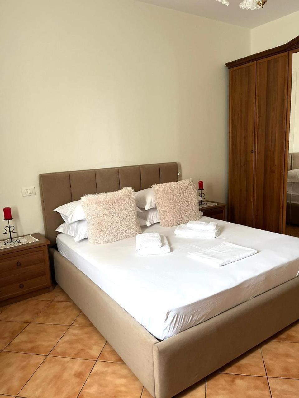 Iljazi'S Apartaments Vlorë Eksteriør bilde